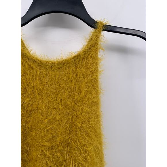KIMCHI BLUE Women’s Yellow Fuzzy Halter Spaghetti Strap Crop Top SZ S - Picture 4 of 10